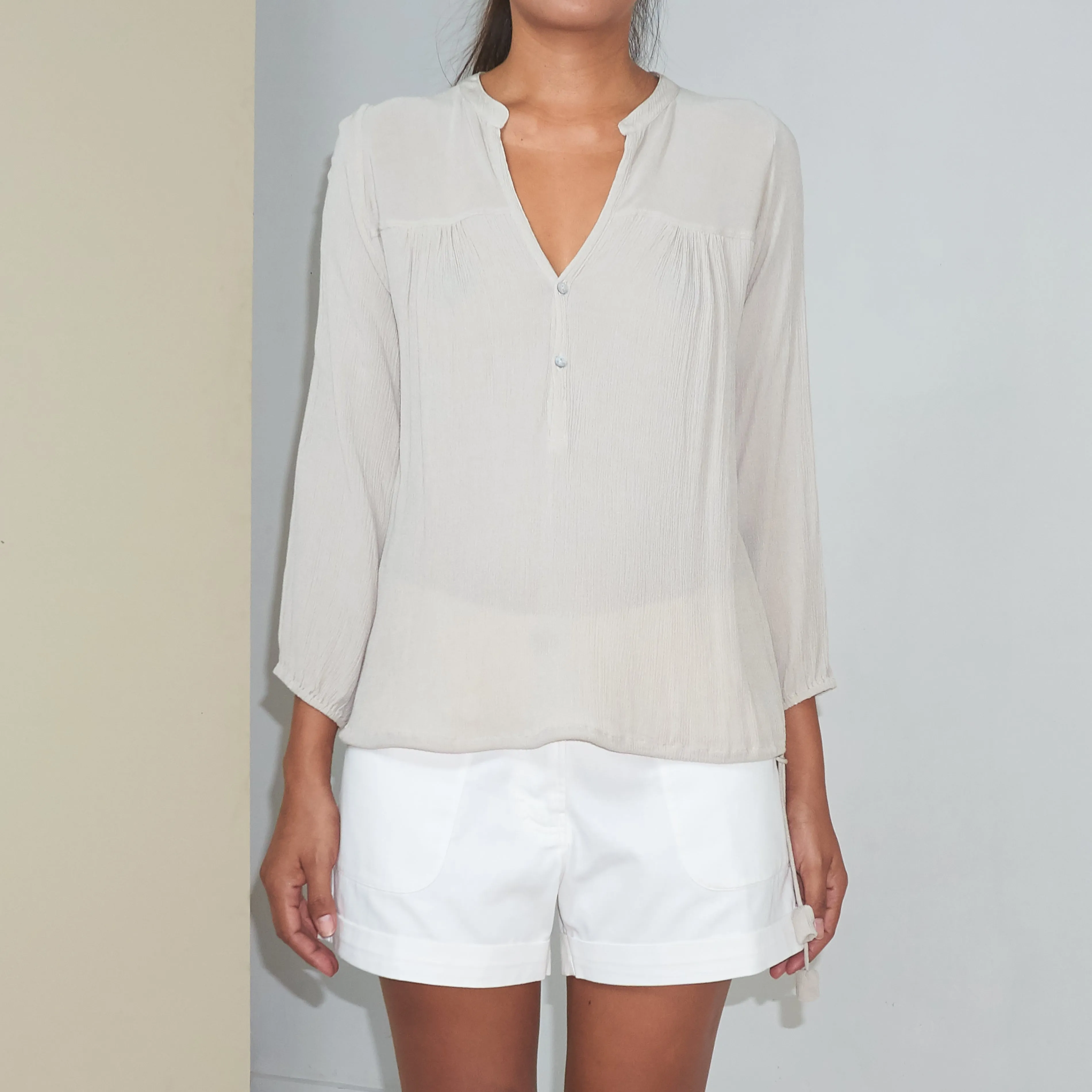 BKLN TOP - Crinkled Rayon | Light Grey Greige
